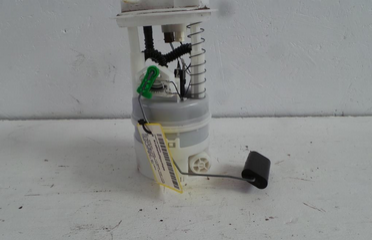 Renault Twingo 2 ab 2012 Kraftstoffpumpe 1.2 55kw 8200368239 Benzinpumpe